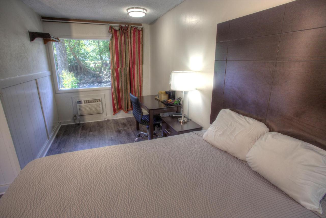 Hofbrau Riverfront Hotel เฮเลน ภายนอก รูปภาพ